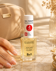 Bakımlı el ve tırnak görünümü yanında Eveline Argan Elixir 8in1 tırnak ve kütikül bakım yağı